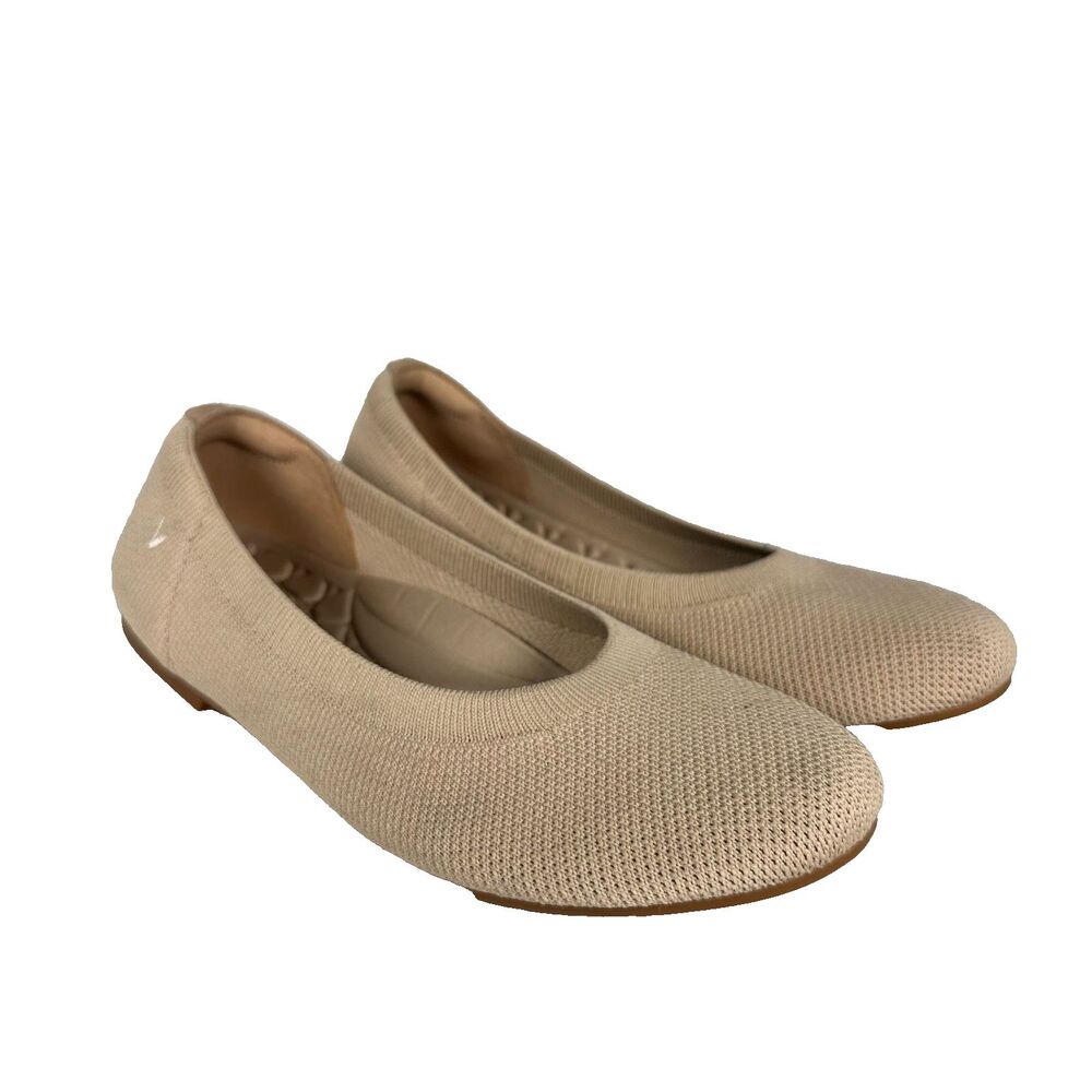 NEW Vivaia Claire Walker Water-Repellent Round-Toe Flats - Almond Size 40